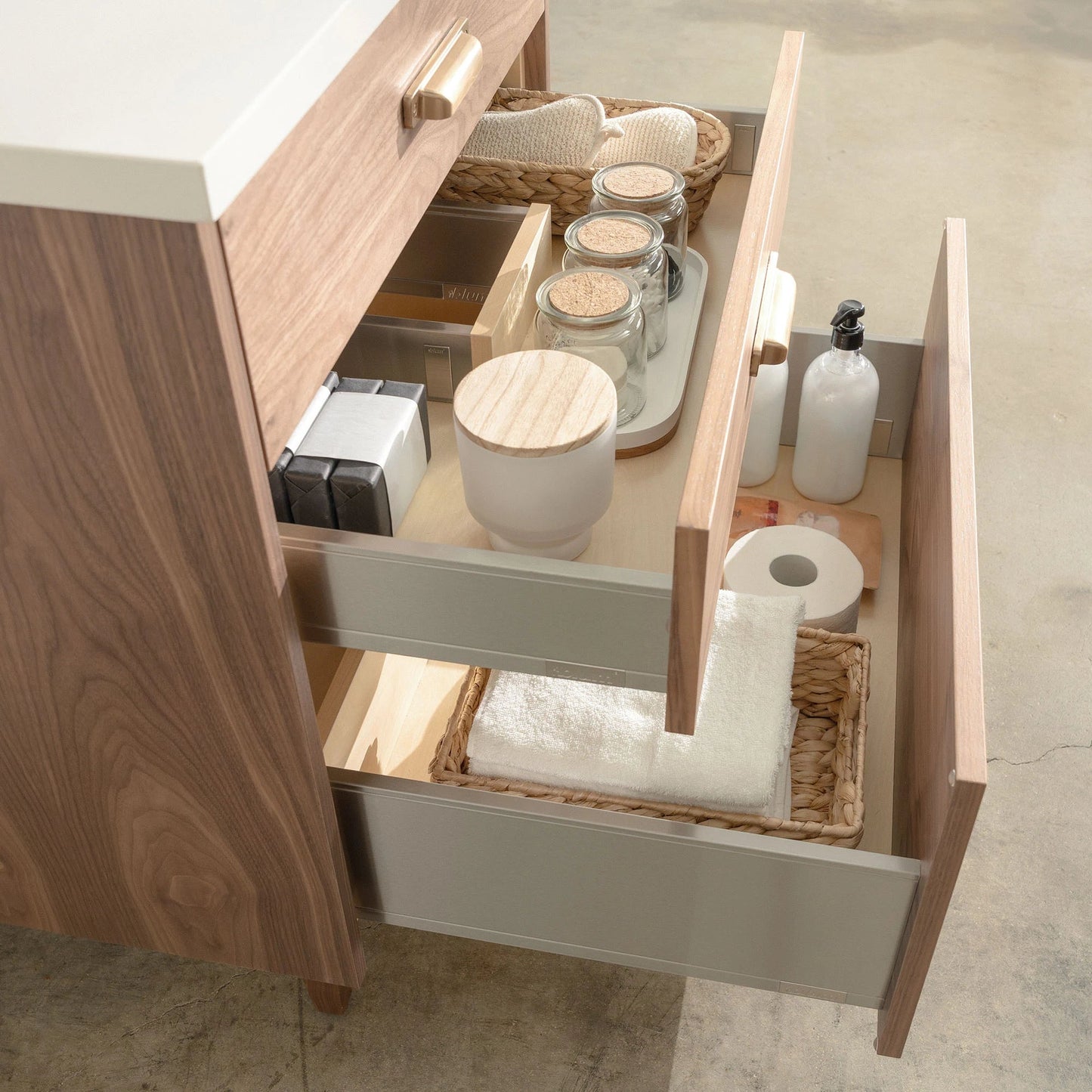 
                  
                    Austin Stainless SLIM 30" American Black Walnut Bathroom Vanity - All Drawers Teodor Bathroom Vanity United States
                  
                