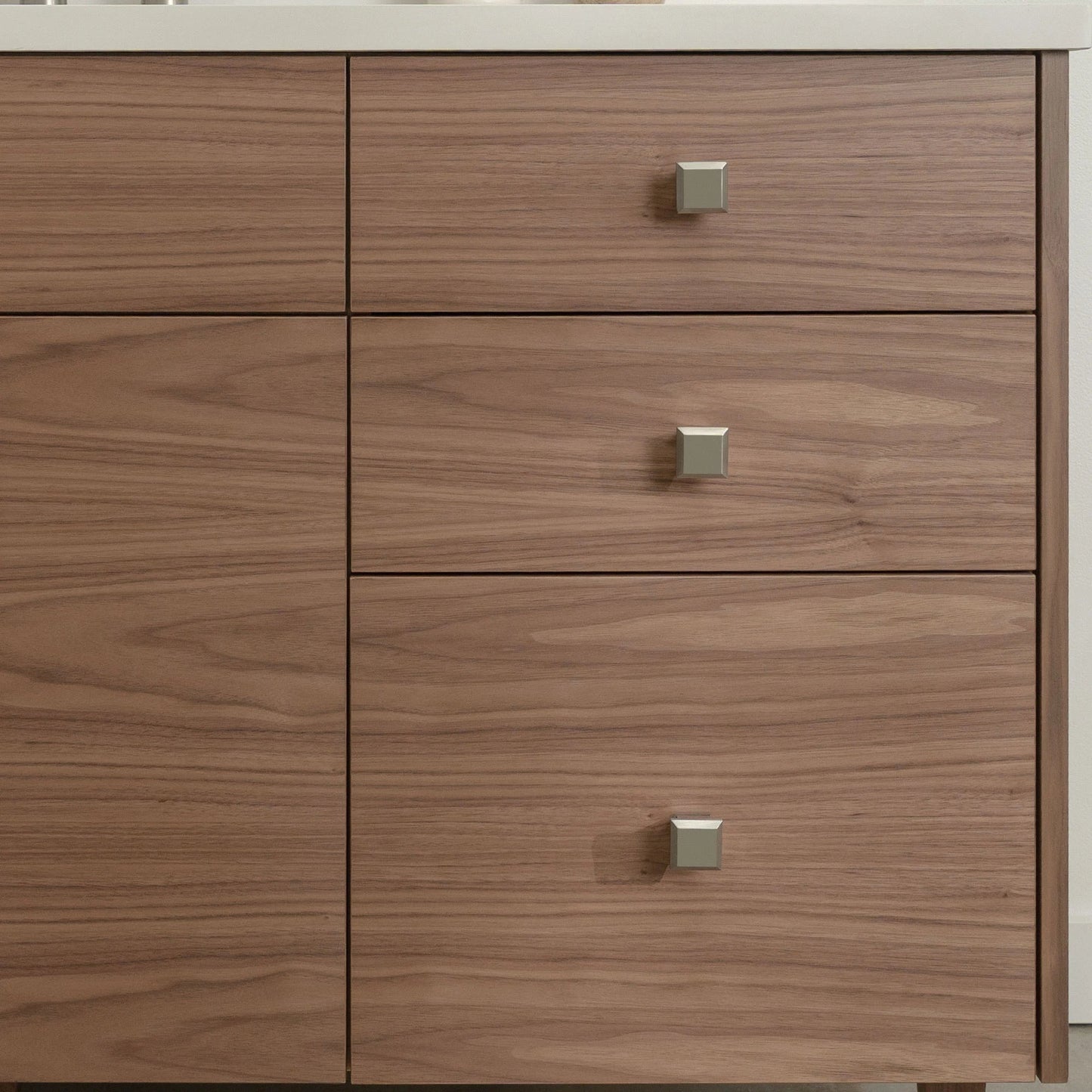 
                  
                    Austin Stainless SLIM 60" American Black Walnut Bathroom Vanity Teodor Bathroom Vanity United States
                  
                