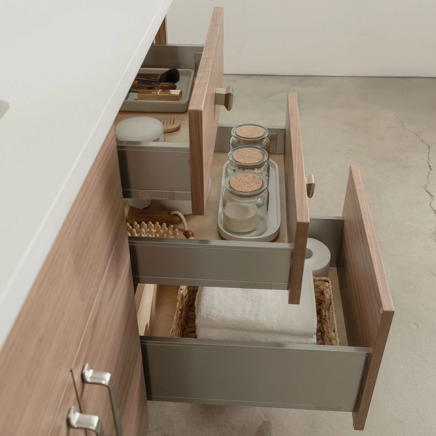 
                  
                    Austin Stainless SLIM 60" American Black Walnut Bathroom Vanity Teodor Bathroom Vanity United States
                  
                