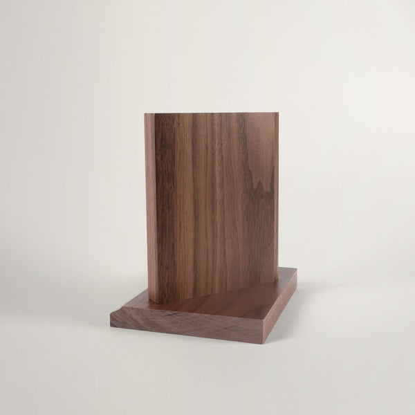 Bridgeport/Malibu American Black Walnut Swatch